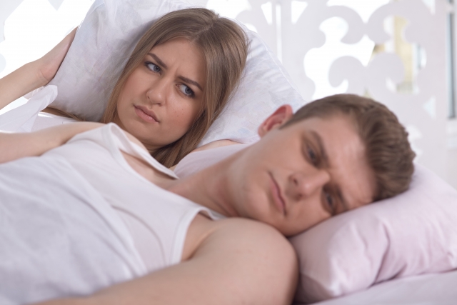 セックス後にいびきをかいて寝たら嫌われる？いびき対策の方法は？